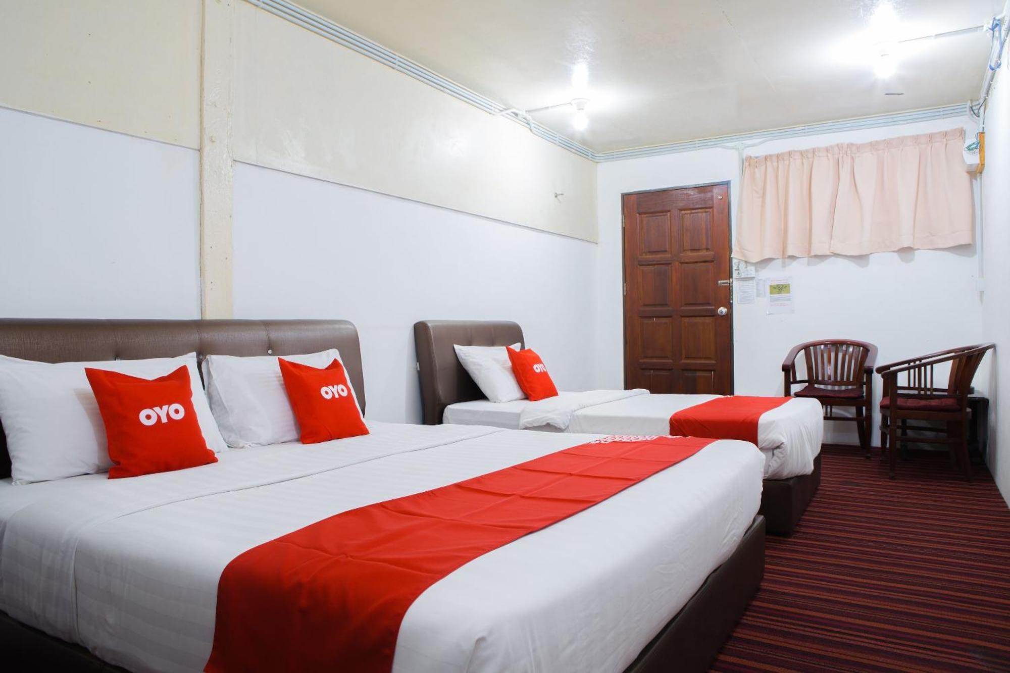Oyo 90037 The 7 Lodge Tambunan Екстер'єр фото